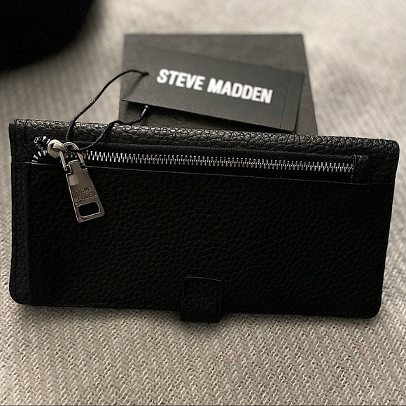 NWT – Steve Madden Foldover Wallet (Black) - Picture 2 of 6
